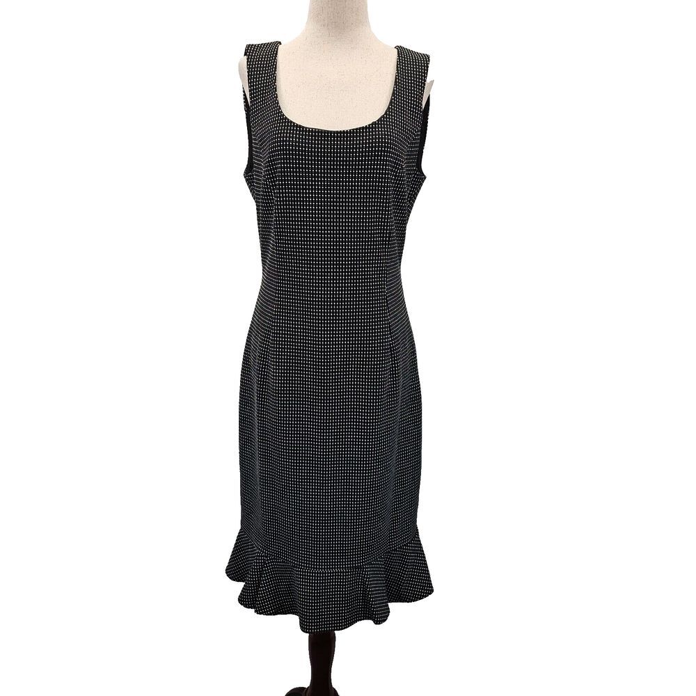 White House Black‎ Market 8 B+W Knit Sleeveless Ruffle Hem Rear Zip Sheath Dress